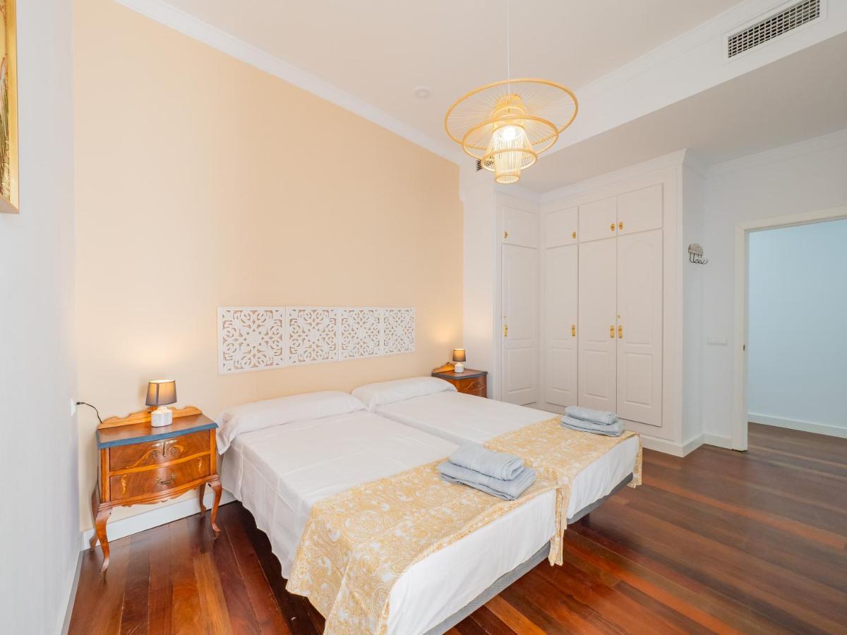 Gran Constitucion Plaza Malagamanagement Apartment ภายนอก รูปภาพ