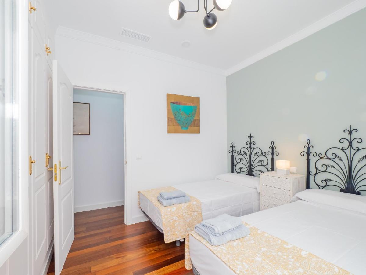 Gran Constitucion Plaza Malagamanagement Apartment ภายนอก รูปภาพ